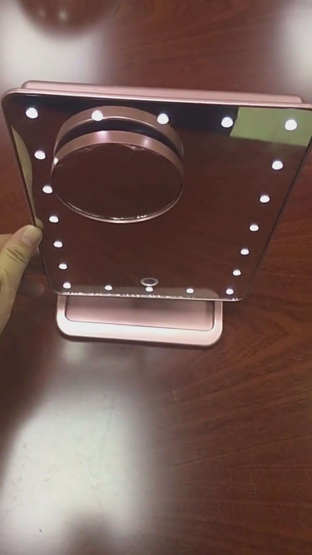 Miroir Maquillage Tactile 3-en-1 – LED & Haut-Parleur Bluetooth