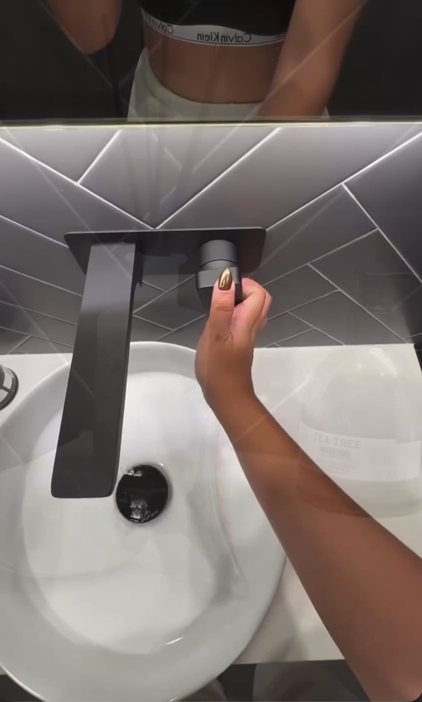 Appareil raffermissant LED & microcourants – Résultats visibles dès 2 semaines 💆‍♀️