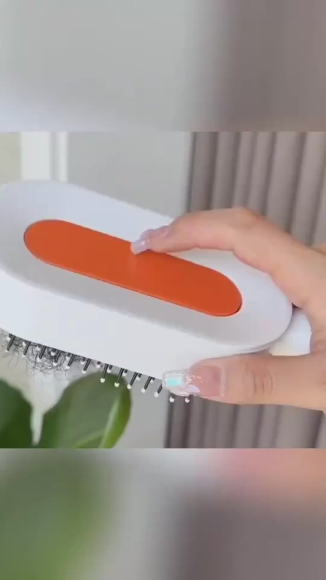 Brosse à Cheveux Auto-Nettoyante – Massage & Anti-Casse